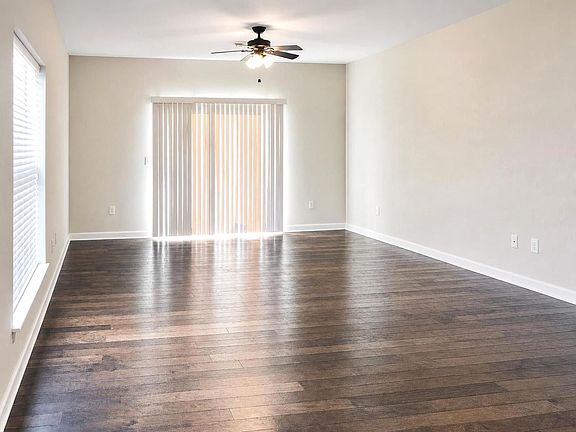 2nd image of 1676 Raven Dr #1676