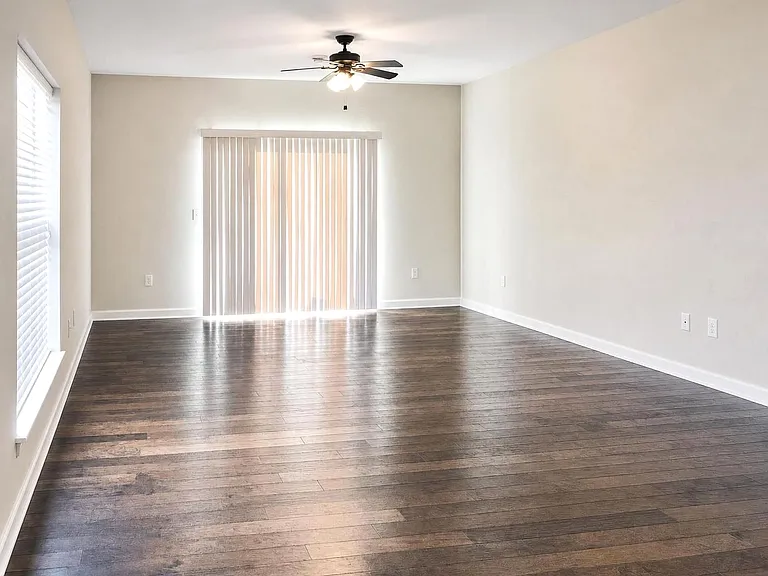 1676 Raven Dr #1676 — Photo 2
