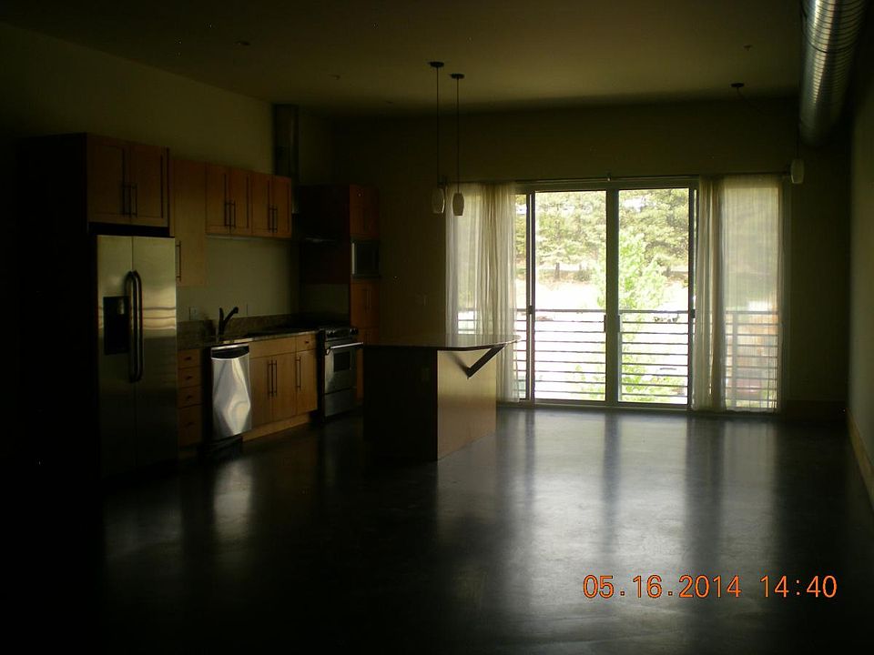 2nd image of 555 Rivergate #B1225
