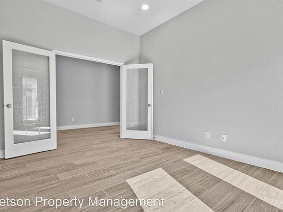 2nd image of 17 Estima Ct