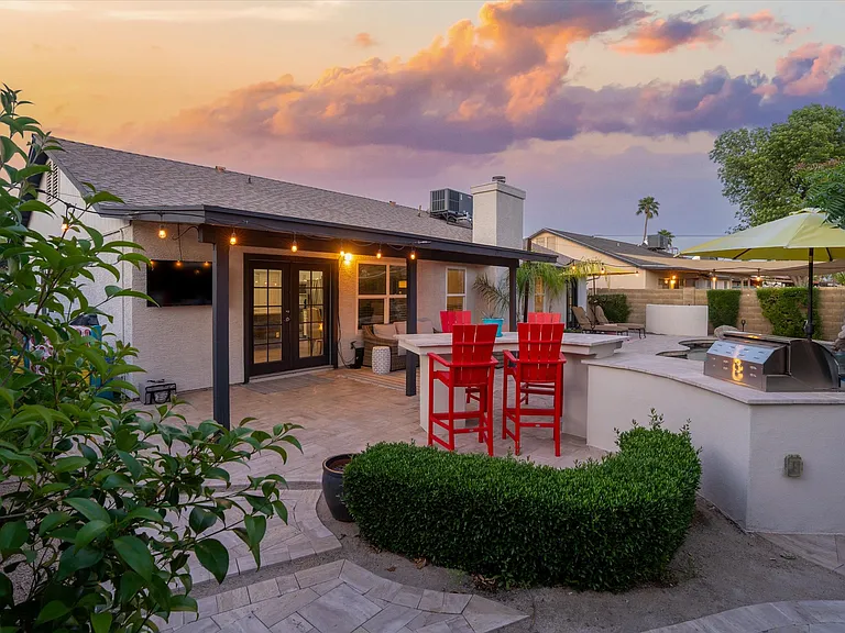 4019 E Taro Ln — Photo 12