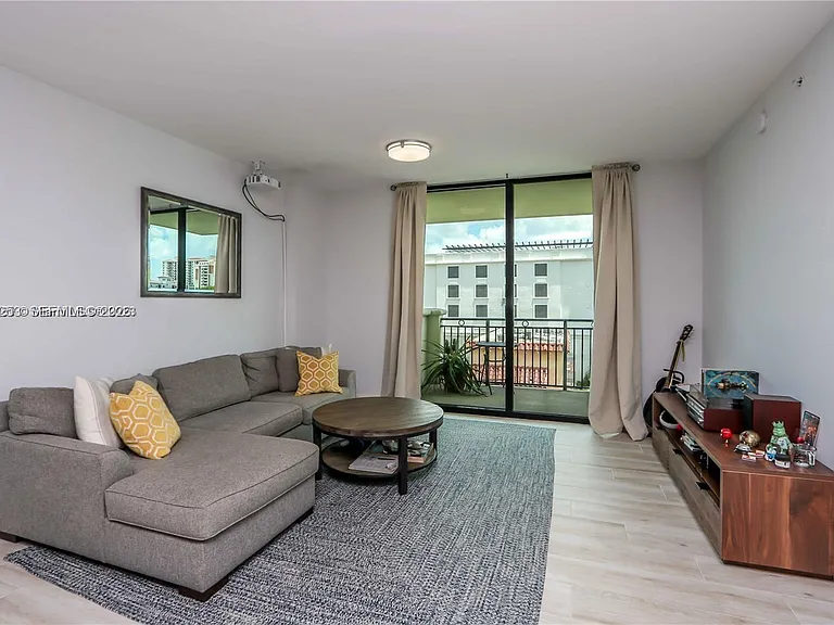 1300 Ponce De Leon Blvd #500 — Photo 3