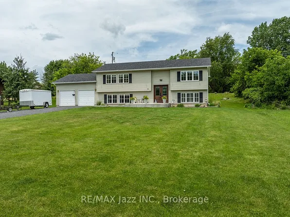 23 Bayview Dr, Greater Napanee, ON K7R 3K8