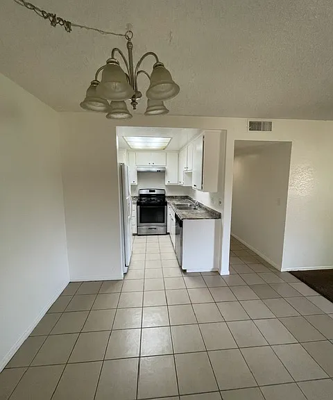 1186 E Lugonia Ave — Photo 3