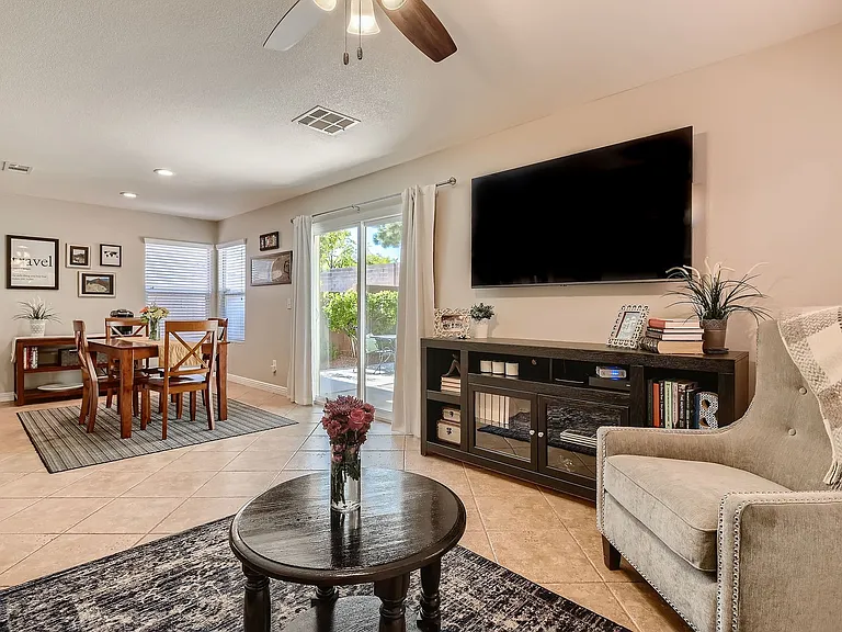 1517 Calle Montery St — Photo 16