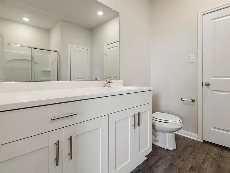 15865 Berry Hill Dr — Photo 11