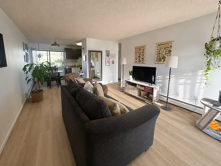 2990 Eagle Way #13 — Photo 6