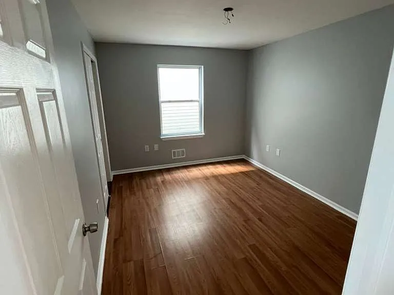 343 Sussex Ave #1 — Photo 5