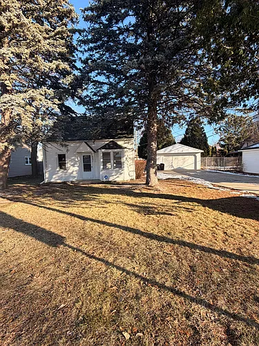 4256 S 96th St Photo 1