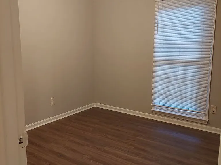 3062 Viking Dr — Photo 12