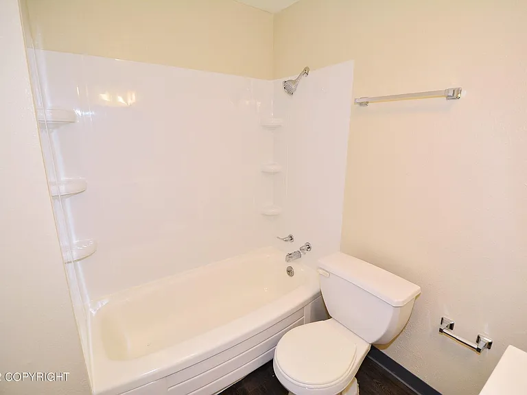 1462 W 26th Ave #19 — Photo 8