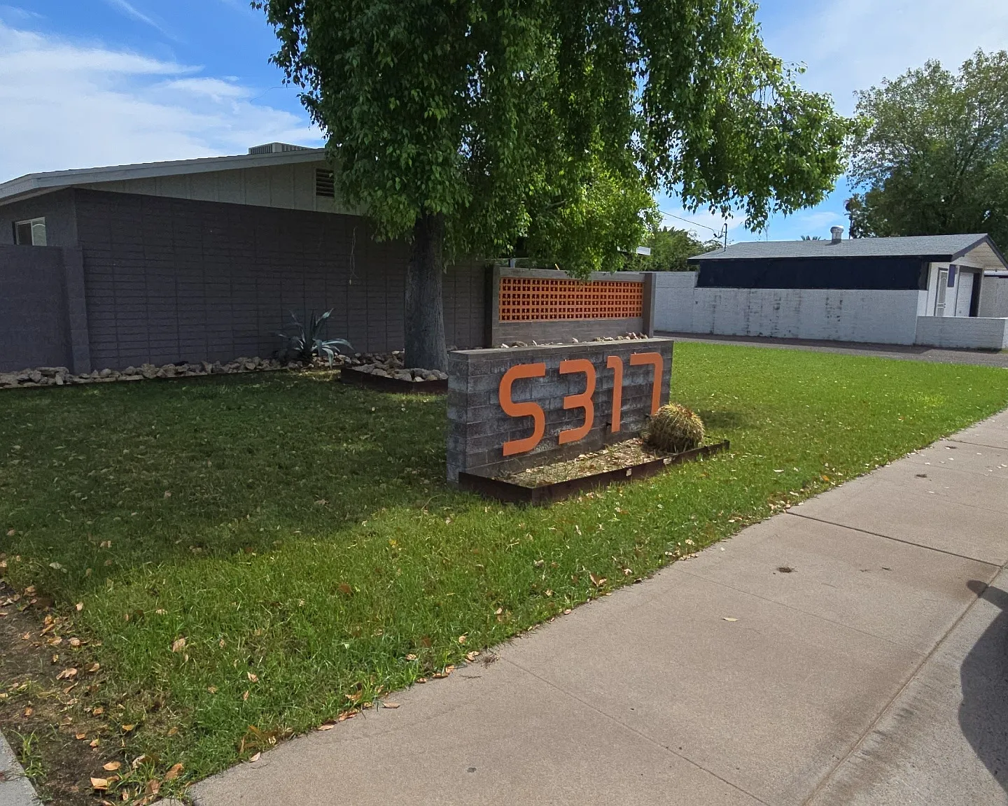2 bed, 950 sqft, $1,795 — Photo 1