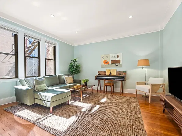 78 8th Ave APT 4A, Brooklyn, NY 11215