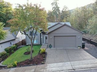 1173 S 68th St, Springfield, OR 97478