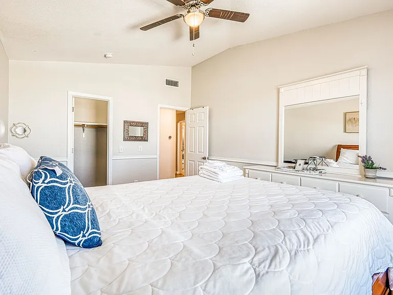 1627 Brillo Del Sol #C-T — Photo 24