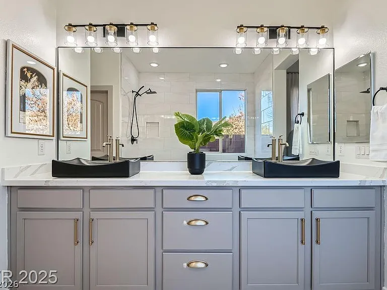 5873 Skyfall Ct — Photo 31