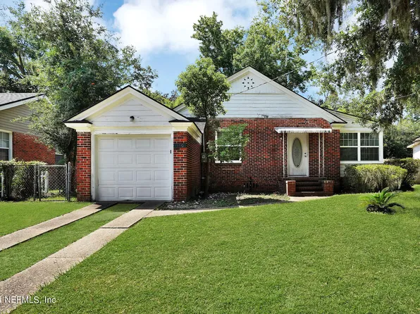 550 CHESTNUT Drive, Jacksonville, FL 32208