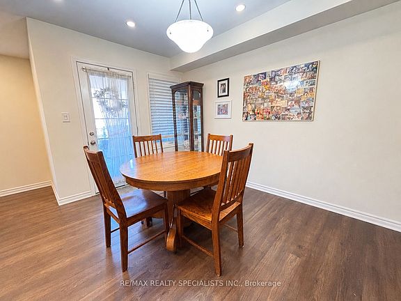 2nd image of 127 Frost Ct