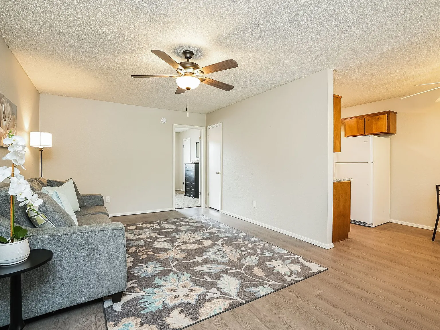 Kimberly Apartments — Photo 2