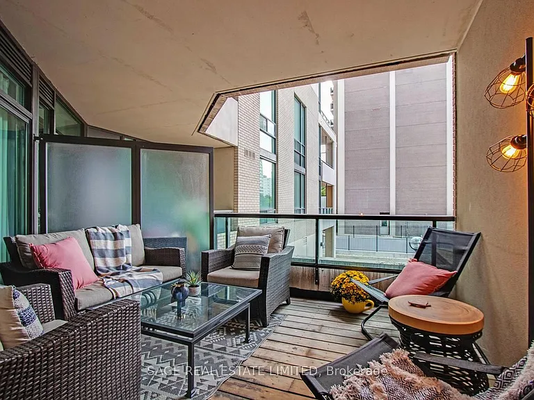 88 Broadway Ave #202 — Photo 1