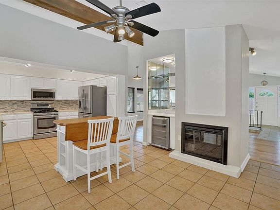 5th image of 4402 Balcones Woods Dr