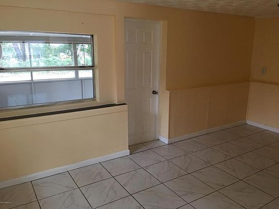 5th image of 7070 Pamela Dr