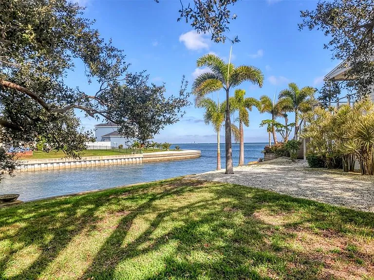 3601 Coquina Key Dr SE — Photo 51