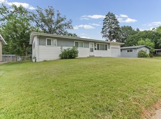 2615 Flamingo Dr, Florissant, MO 63031