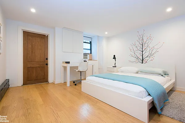 Rented by Brown Harris Stevens | media 10