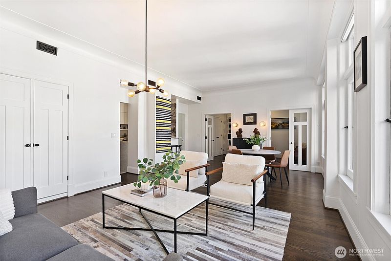 5th image of 1519 3rd Avenue #501