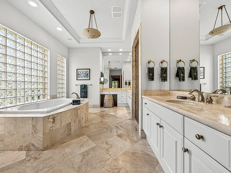 123 Sunesta Cove Dr — Photo 27