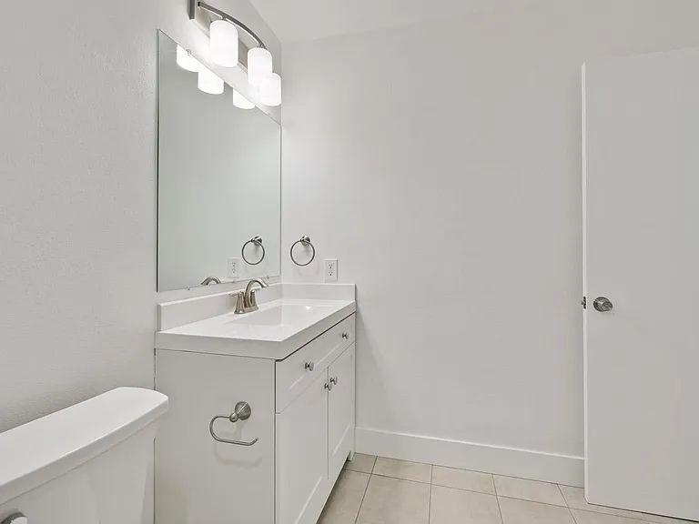 928 Wright Ave #303 — Photo 44