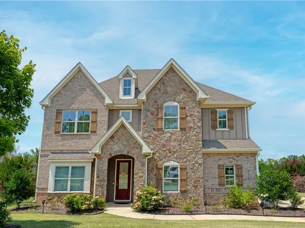 1305 Southridge Ct, Auburn, AL 36832