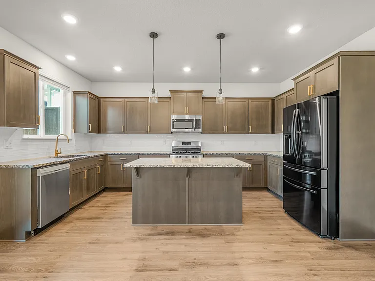 6191 SE 24th St — Photo 20