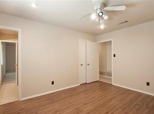 1322 Auburn Dr, Denton, TX 76201