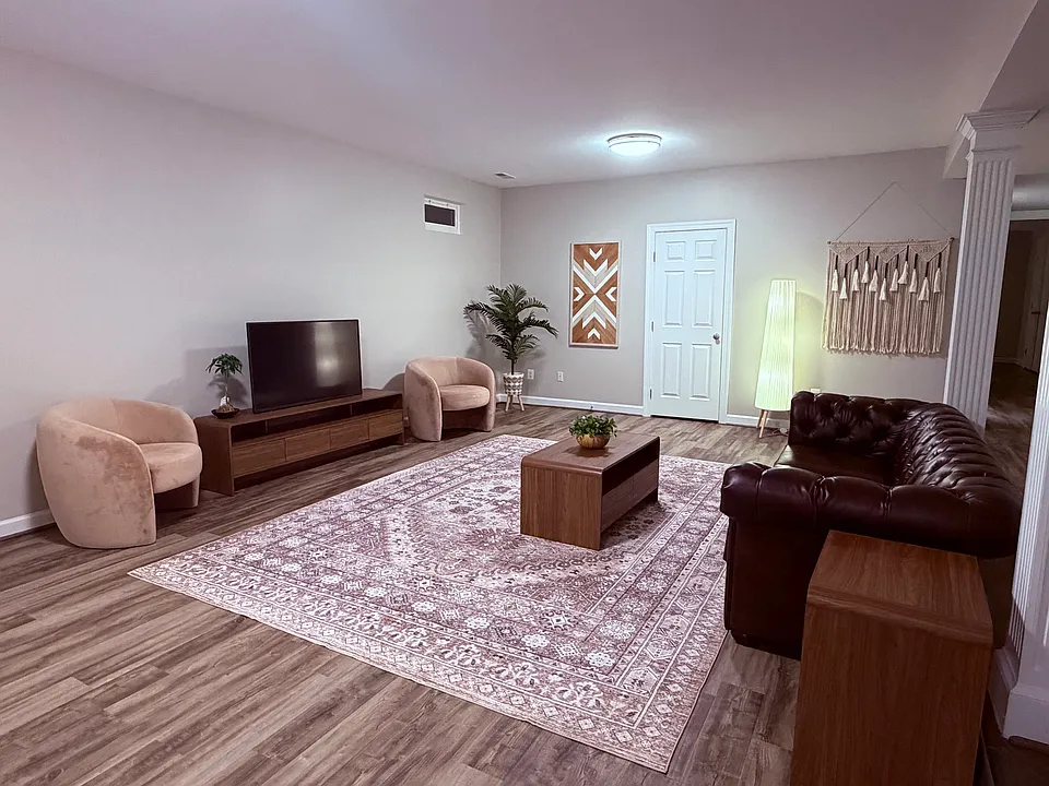 13105 Lou Alice Way