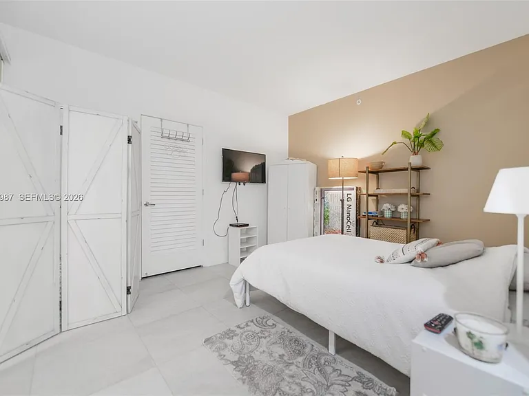 1010 Brickell Ave #2906 — Photo 13