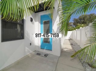 2440 Hawthorne St, Sarasota, FL 34239