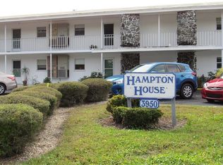 3950 Roxane Blvd APT 3, Sarasota, FL 34235