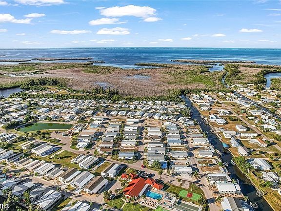 5th image of 4940 Pinfish Ln