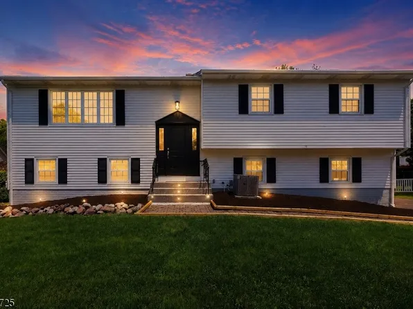 10 Red Oak Way, Bridgewater Twp., NJ 08807