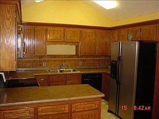 2nd image of 872 N 150th St