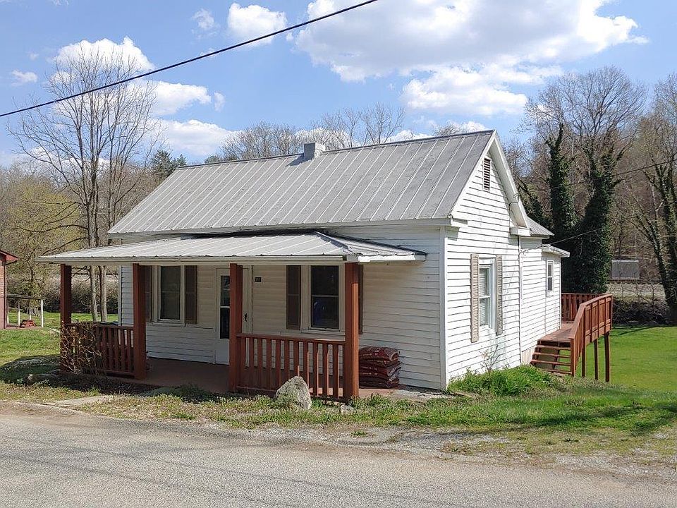 1st image of 310 Lucas St NE