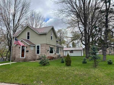 410 N Franklin St, Waupaca, WI, 54981