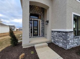 2012 NE Bluestone Dr, Lees Summit, MO 64064