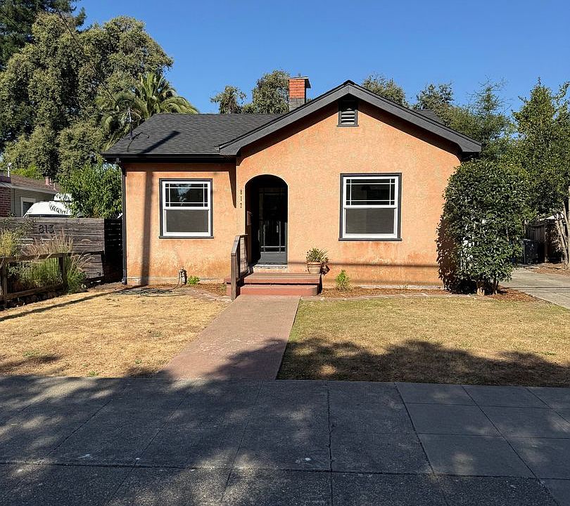 1st image of 817 Wright St