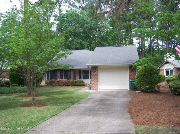 280 Pinehurst Trace Drive, Pinehurst, NC 28374