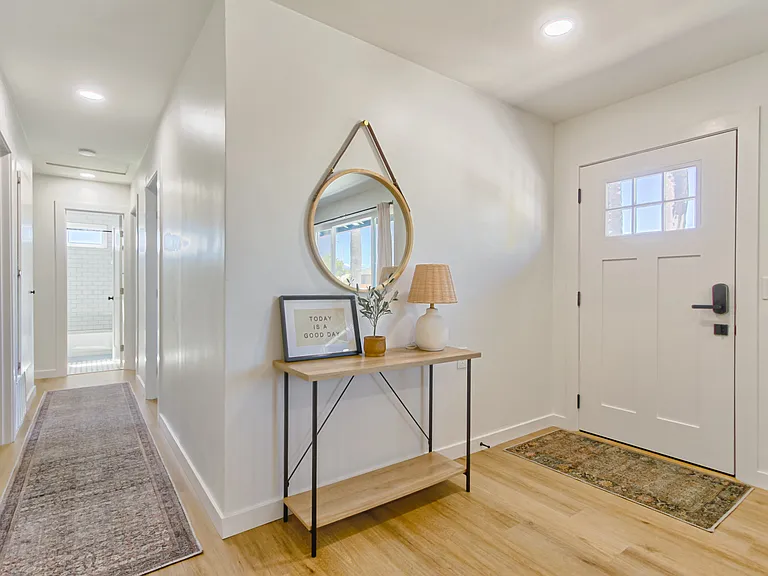 644 Arthur Ave — Photo 7