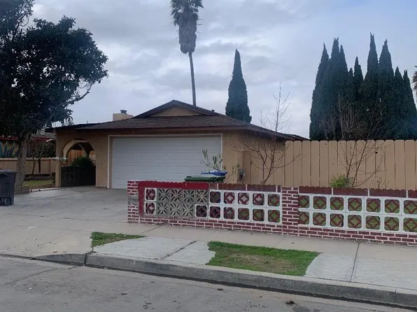 1246 Oak Ave, Greenfield, CA 93927