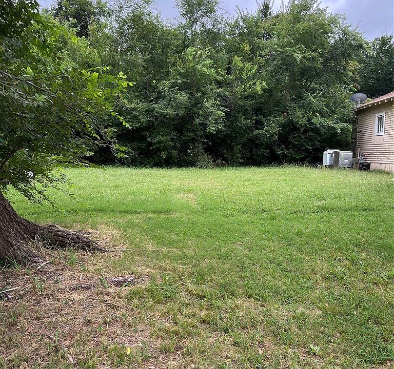 1st image of 1608 E Hill St Lot 17-21